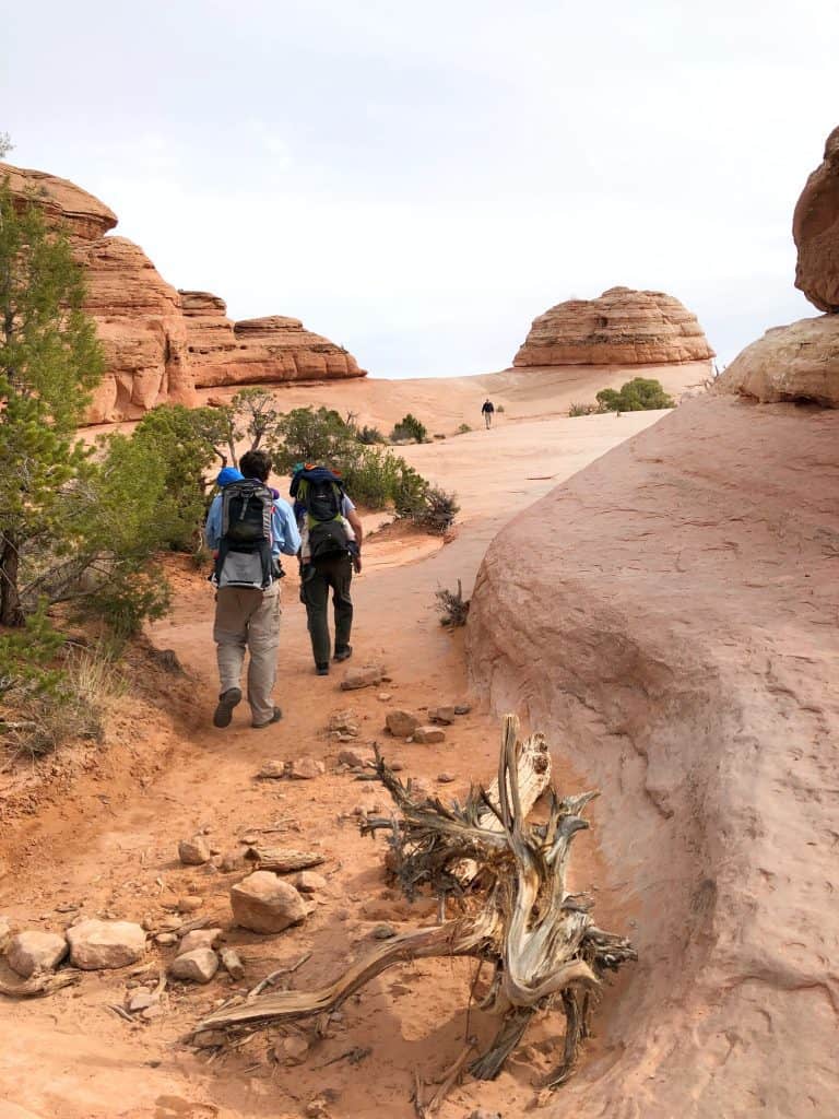 Delicate Arch with kids in Arches National Park