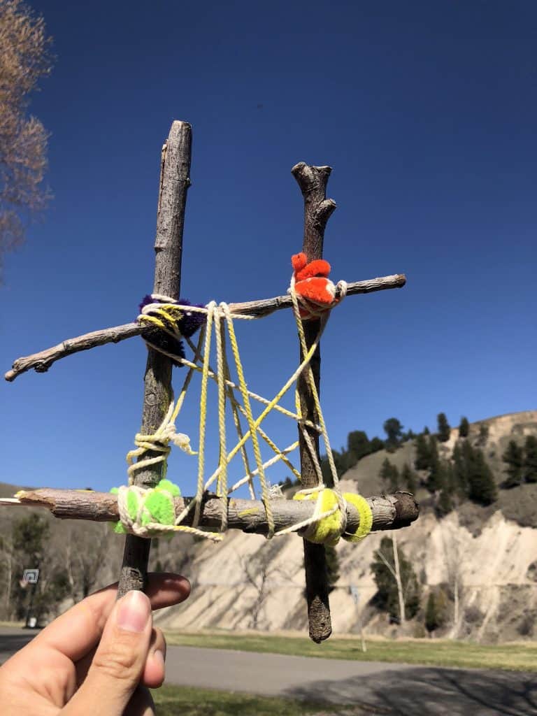 Crafts with sticks and leaves