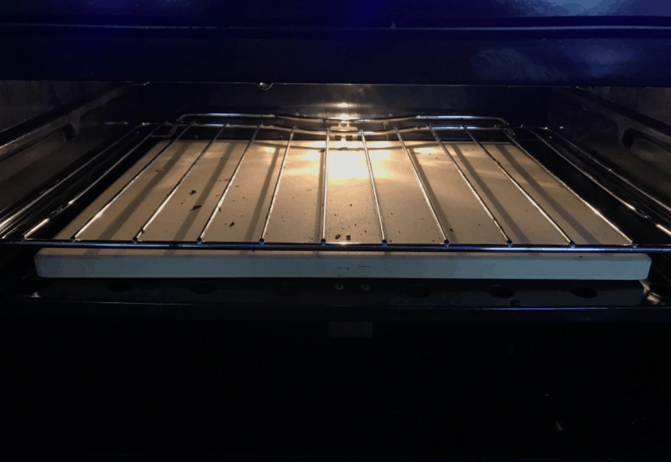 3 Key Steps to Bake in An RV Oven (Without Burning the Bottoms!) – The ...