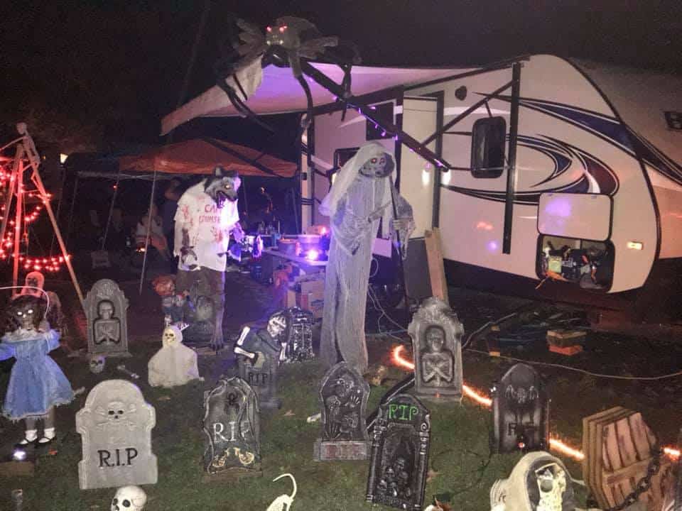 rv graveyard halloween