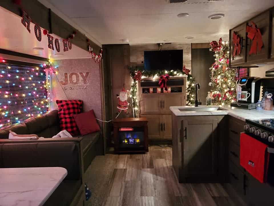 living room view camper christmas