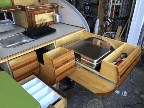 pull out kitchen and Kaley area in teardrop trailer