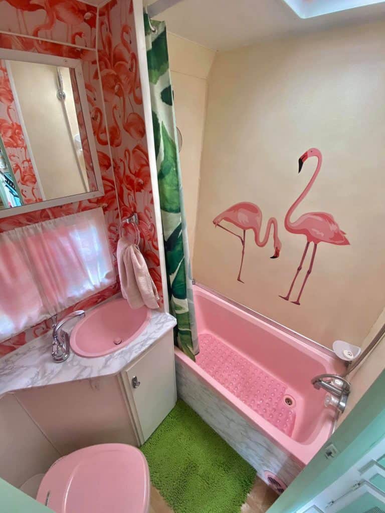 flamingo camper bathroom for 50s renovation idea