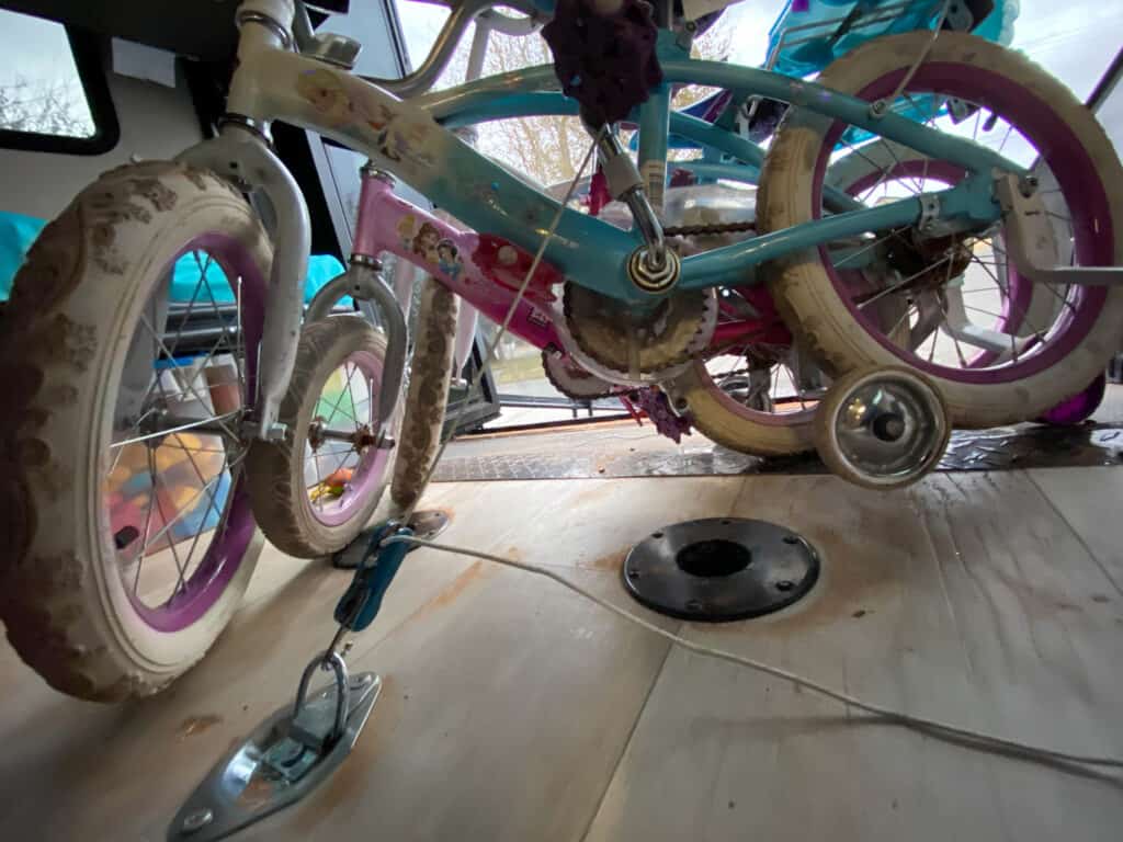 bike storage while in transit with beyond bungee cargo system