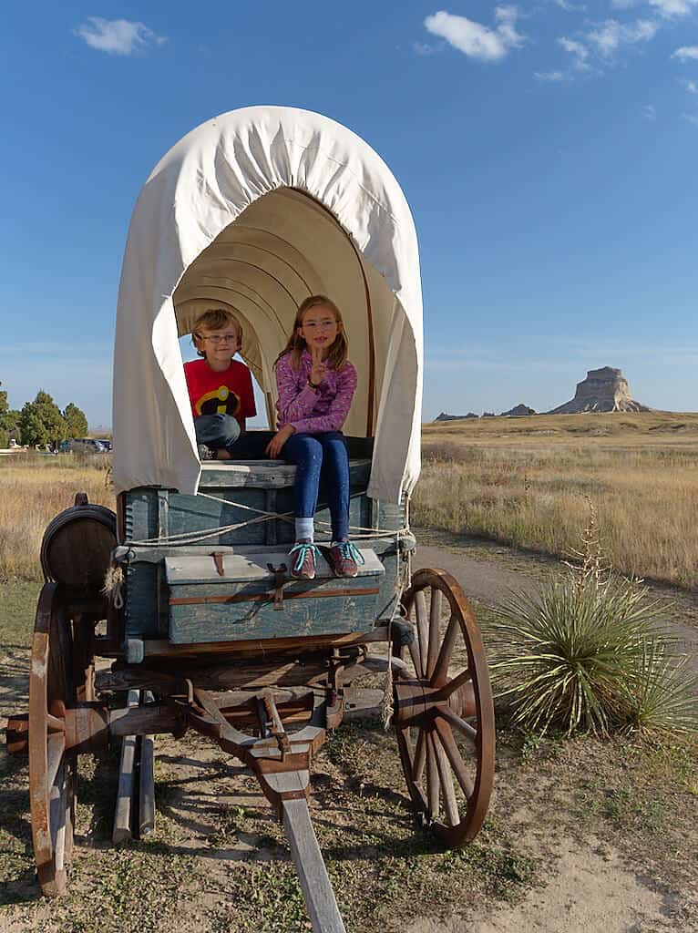 travel based teaching on Oregon trail while roadschooling in rv