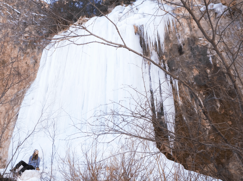 snow hike date idea for winter