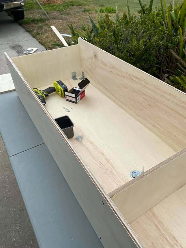 use l brackets for dividers in storage bin
