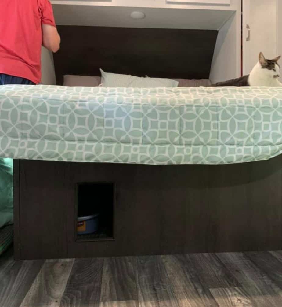 litter box idea for camping