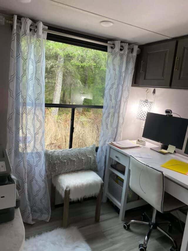 27 RV Office Conversion Ideas to Transform Your Space [Video + Pictures