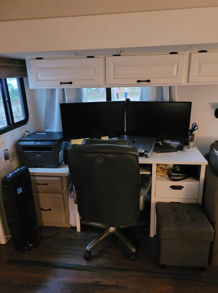 idea for office in camper removed dinette