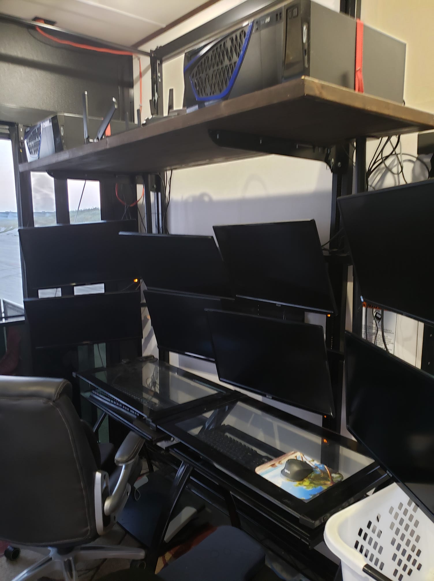 27 RV Office Conversion Ideas to Transform Your Space [Video + Pictures!] The Crazy Outdoor Mama