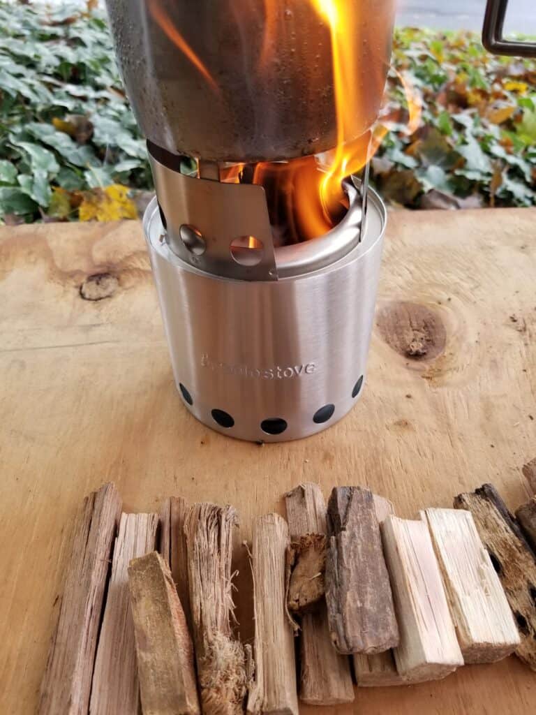 small solo stove for backpacking