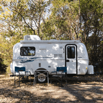 cropped-small-camper-with-bathroom.png