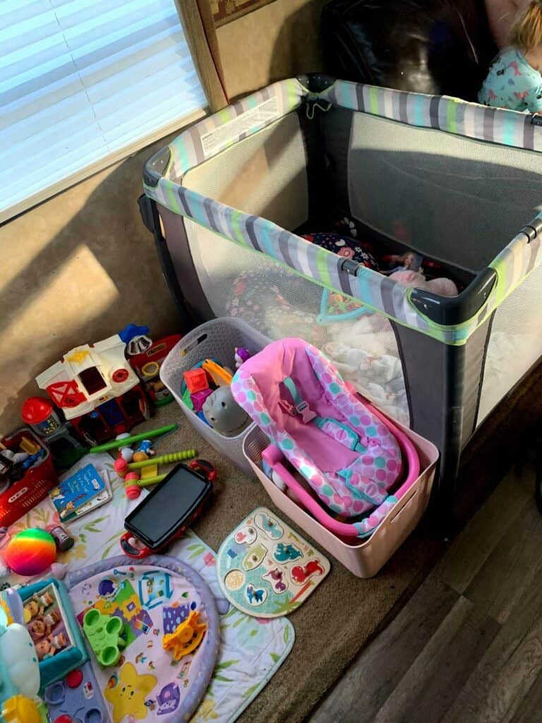 removing dinette in camper to make room for kids