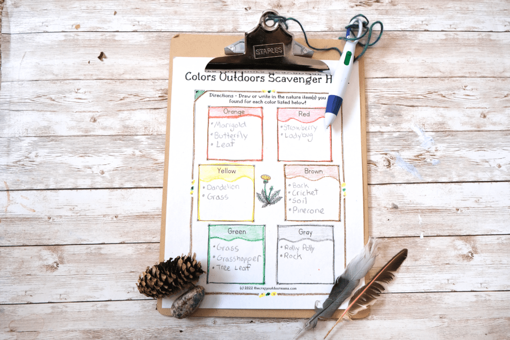 free printable outdoor colors scavenger hunt