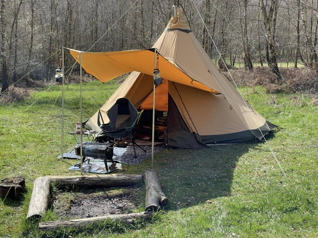 teepee style campsite 