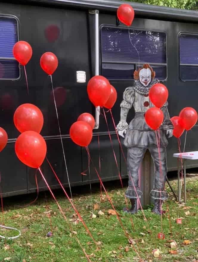 pennywise rv decor scary