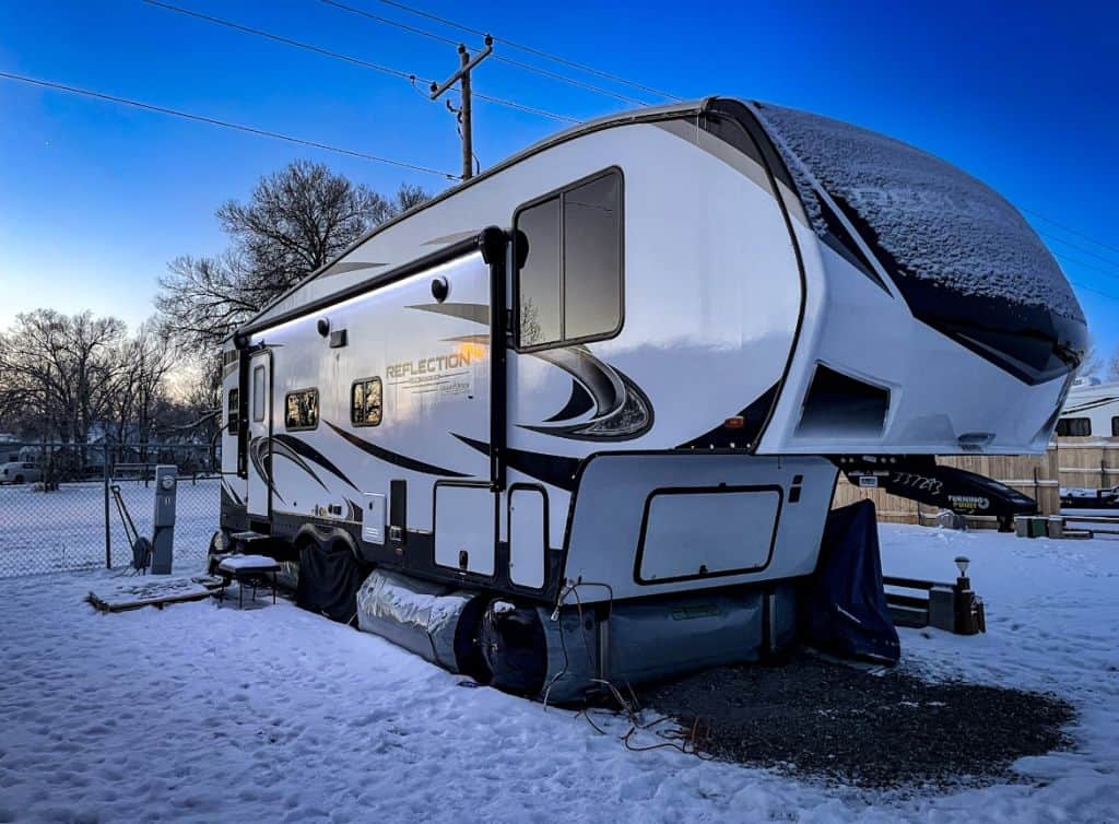 airskirts being used on a 5th wheel