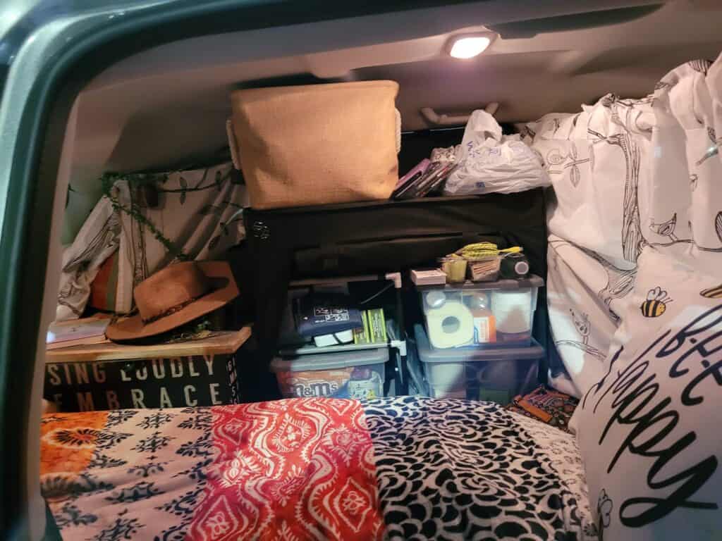 how to set up storage bins for living in car