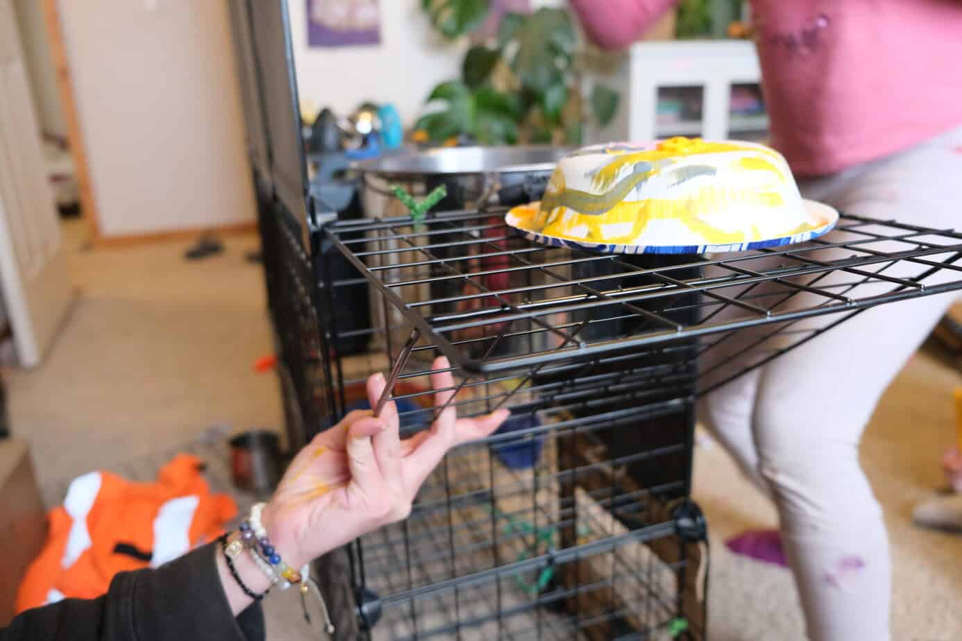 adding a side table to my wire cube mud kitchen
